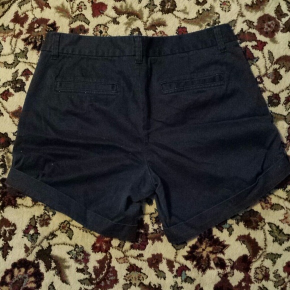 Banana Republic Shorts S12 - Picture 2 of 3