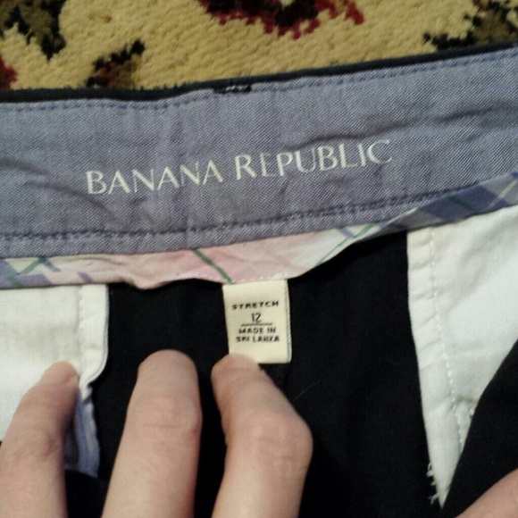 Banana Republic Shorts S12 - Picture 3 of 3