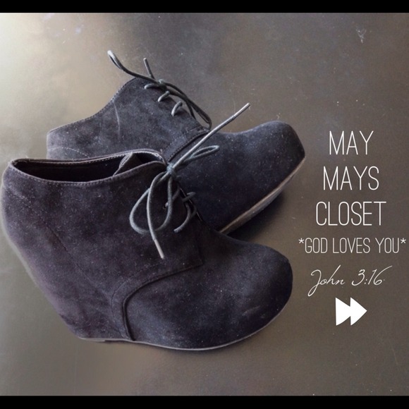 🔷🔷🔷SOLD IN A BUNDLE🔷🔷🔷Black Booties