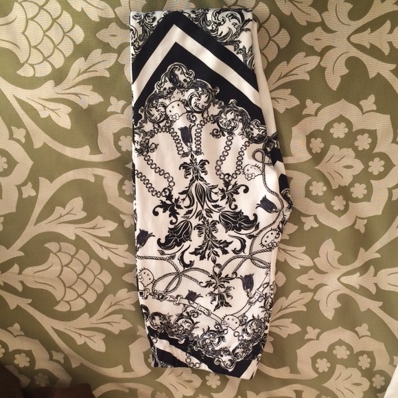 Hello Kitty Forever Leggings