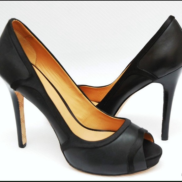 SOLD @ Threadflip L.A.M.B.~LEIGHTON OPEN TOE PUMP