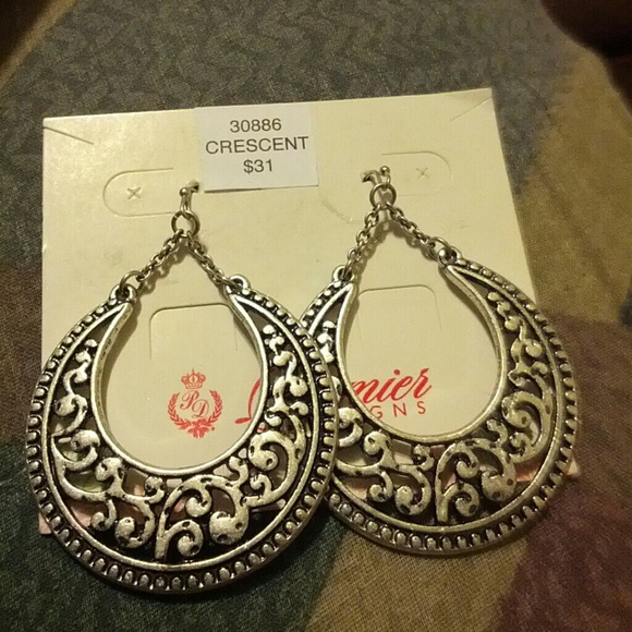 Premier Designs "Crescent" Earrings