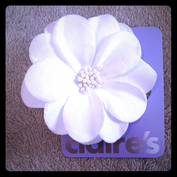 Bridal flower from Claire's💝
