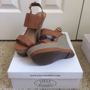 ❌SOLD❌ Steve Madden wedges