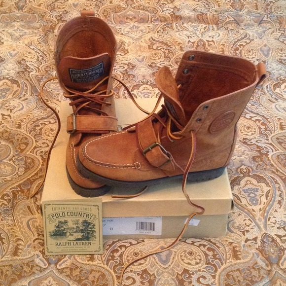 👉BUNDLED for VM👈Ralph Lauren wax hide boots