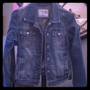My favorite jean-jacket worn on THE CHALLENGES MTV