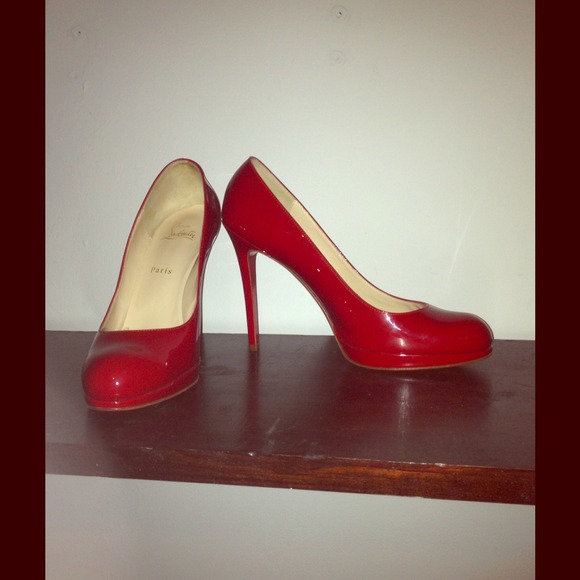 **SOLD** Christian Louboutin New Simple Pumps