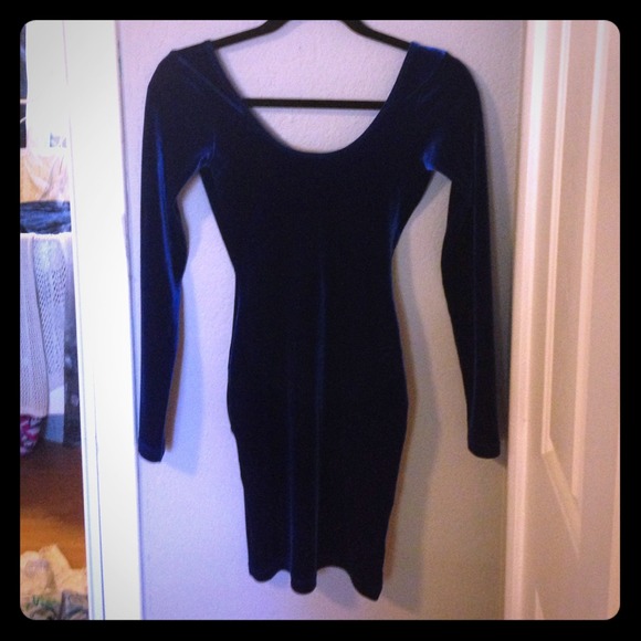American apparel long sleeve velvet dress