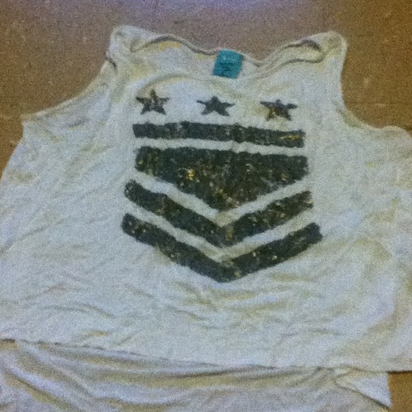 Tank - Picture 1 of 3