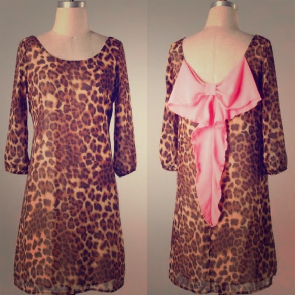 🎀REDUCED🎀 Cheetah print bow back dress!!
