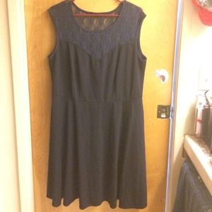 Navy lace sweetheart dress