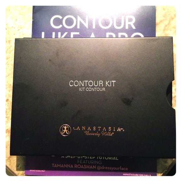 Anastasia contour kit