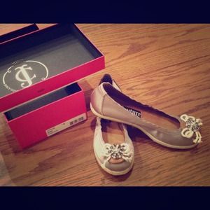 Juicy Couture size 7