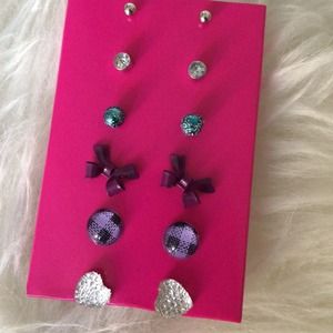 Earrings Set