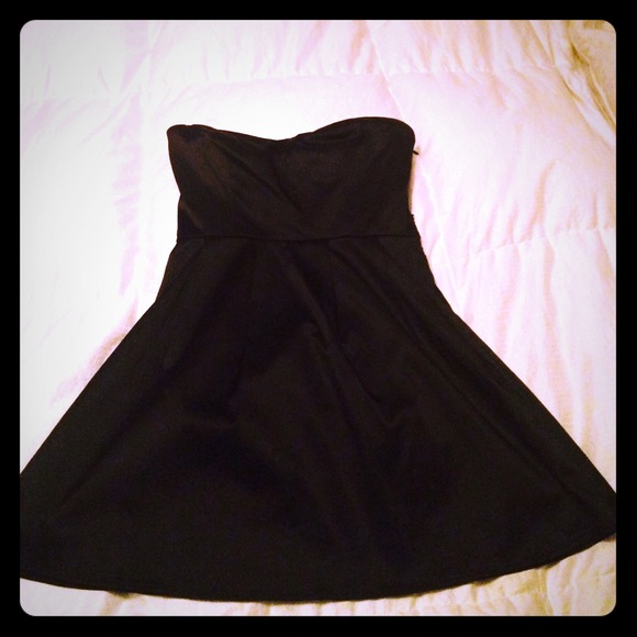 Strapless Black Cocktail dress - Picture 1 of 2