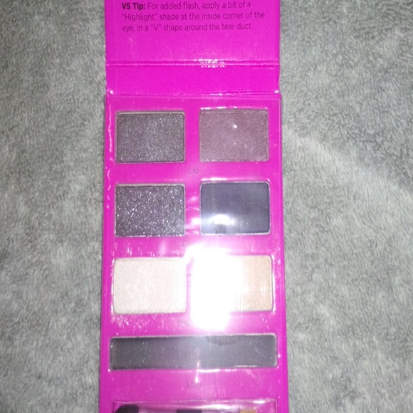 SoldVS smoky eye palette