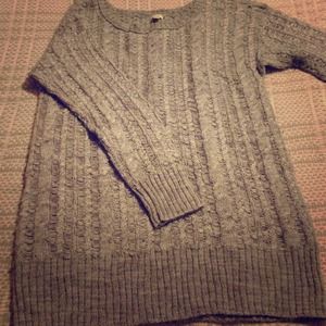 Beautiful grey knit Aerie sweater