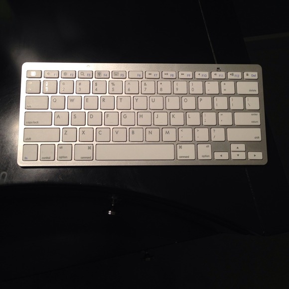 Blue tooth keyboard