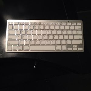 Blue tooth keyboard