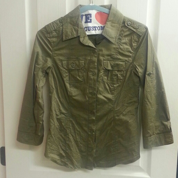 Army green button down blouse