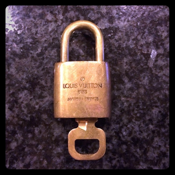 Louis Vuitton Accessories - ❤️Authentic Louis Vuitton lock and key