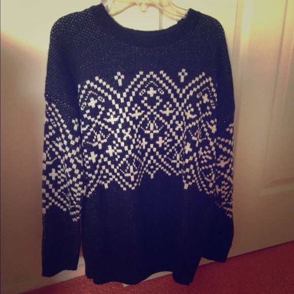 F21 OVERSIZED SWEATER
