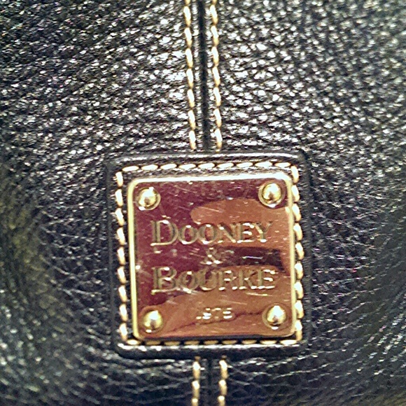 Dooney and Bourke purse - Picture 2 of 4