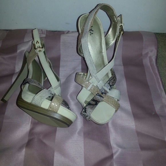 FAUX SNAKE PRINT HEELS