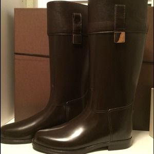 Brand new banana republic rain boots size 8