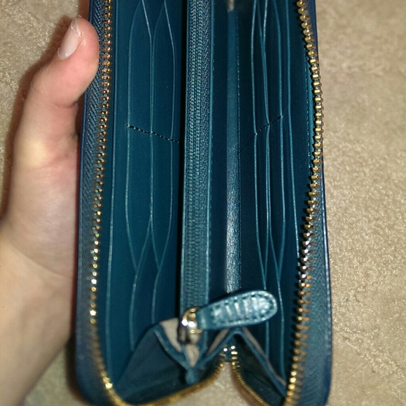 Cole Haan wallet - Picture 3 of 3