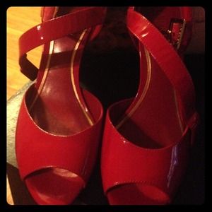 Just reduced!!!Red peep toe shoes