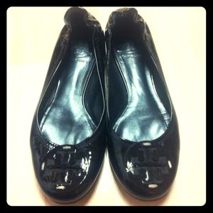Black Patent Tory Burch flats - Size 6