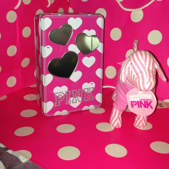 SOLD!!! Pink tin box - Picture 1 of 2