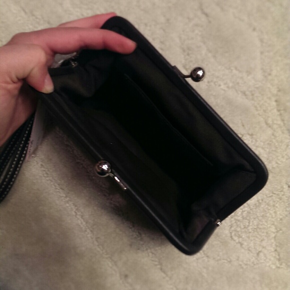 Coach wristlet - Picture 3 of 3