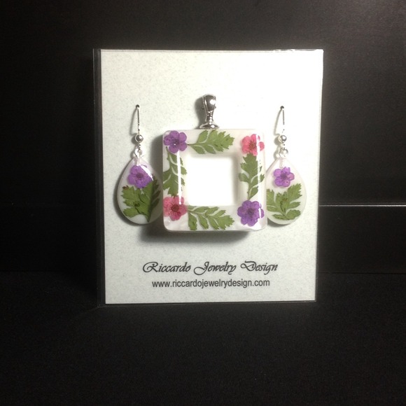 Pressed Forget-Me-Nots Pendant and Earring Set