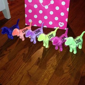 On SALE!!! 5velvet dogs