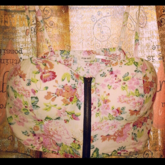 Floral bustier.