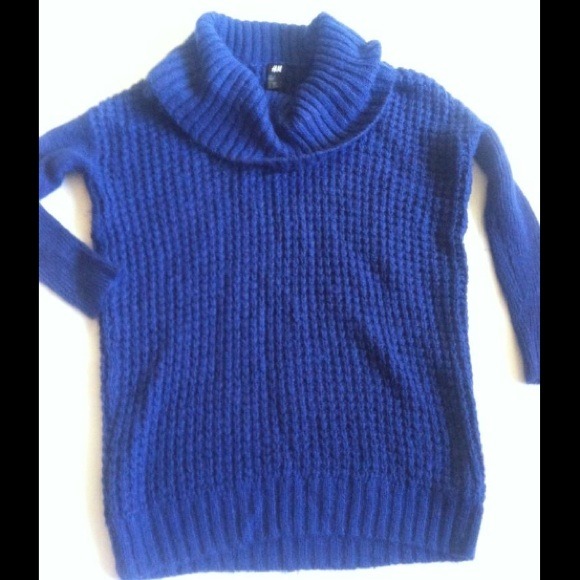 H&M Sweaters - H&M blue chunky sweater super soft