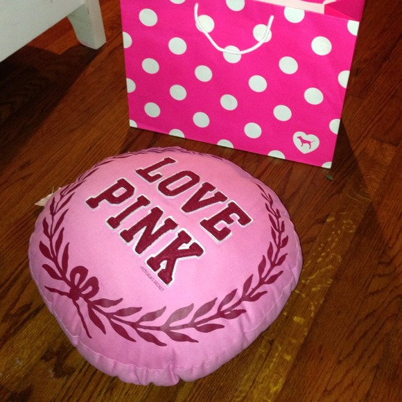 SOLD!!! Love Pink pillow - Picture 1 of 3