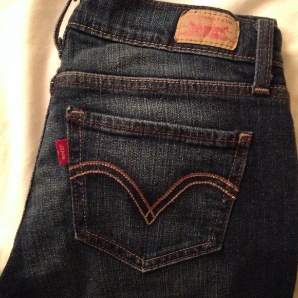 *Boot-Cut Levis* - Picture 3 of 3