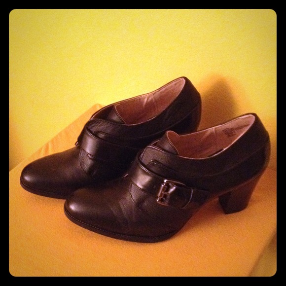 *High-Healed Boots*