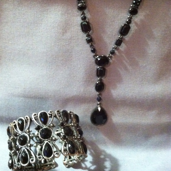 Necklace and bracelet