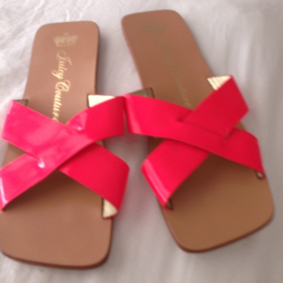 Juicy couture flip flop