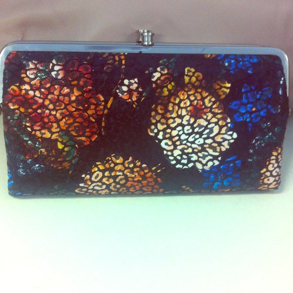 HOBO International Lauren Wallet Autumn Orchid