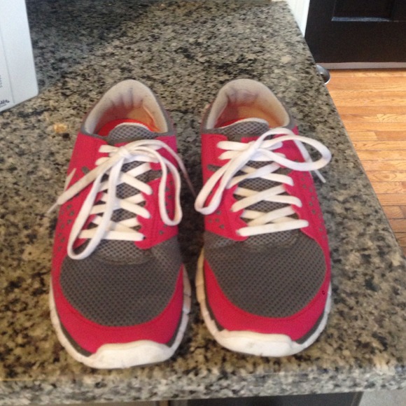Pink and grey nike free runs *reduced price*