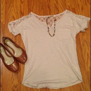 Express lace tee