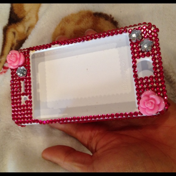 ❌SOLD❌iPhone 4S Hello Kitty Bling Rhinestone Case - Picture 2 of 4