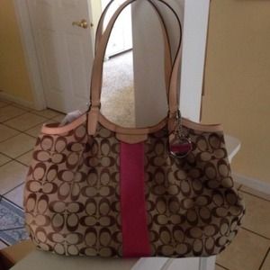 Coach shoulder bag