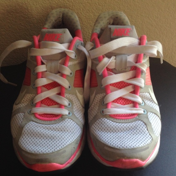 NIKE LUNARLITE RUNNING SHOES