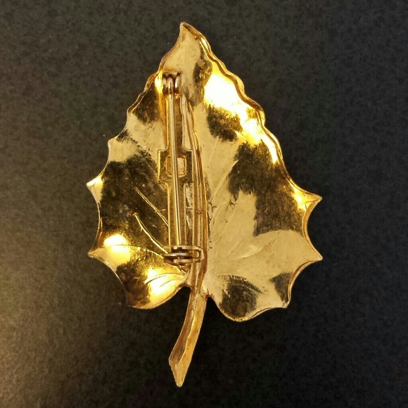 Vintage Leaf Brooch Pin - Picture 4 of 4